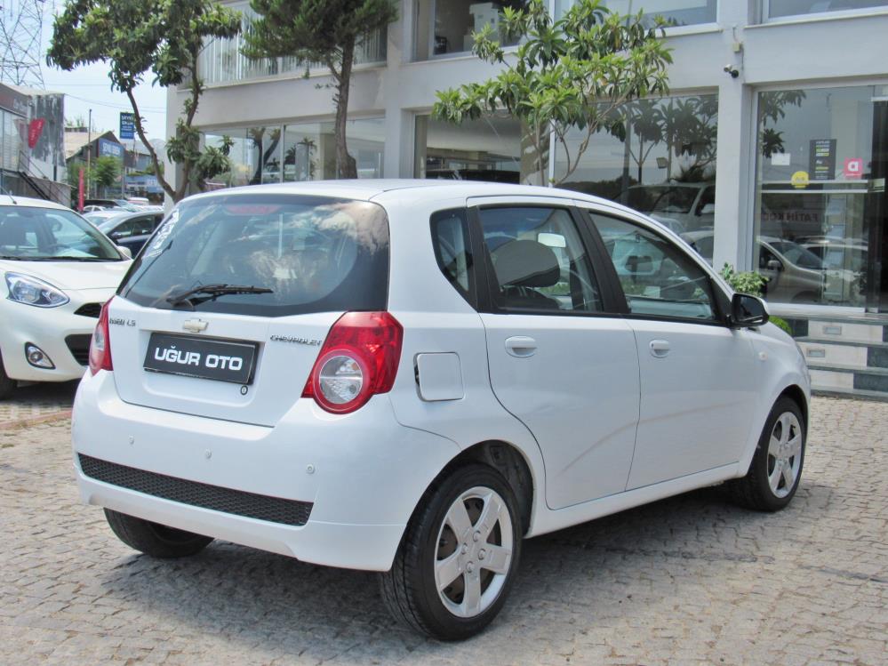 2011 Chevrolet Aveo Hatchback